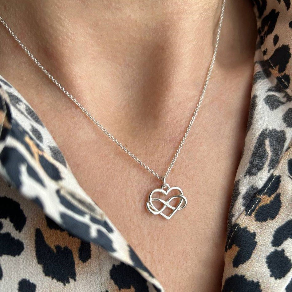 Cadou Pentru Sotie - Colier din Argint - pandativ inima/infinit
